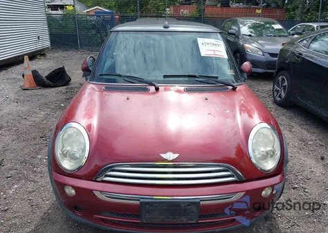 2007 Mini Cooper из США, поврежденный, VIN WMWRF33507TF66764